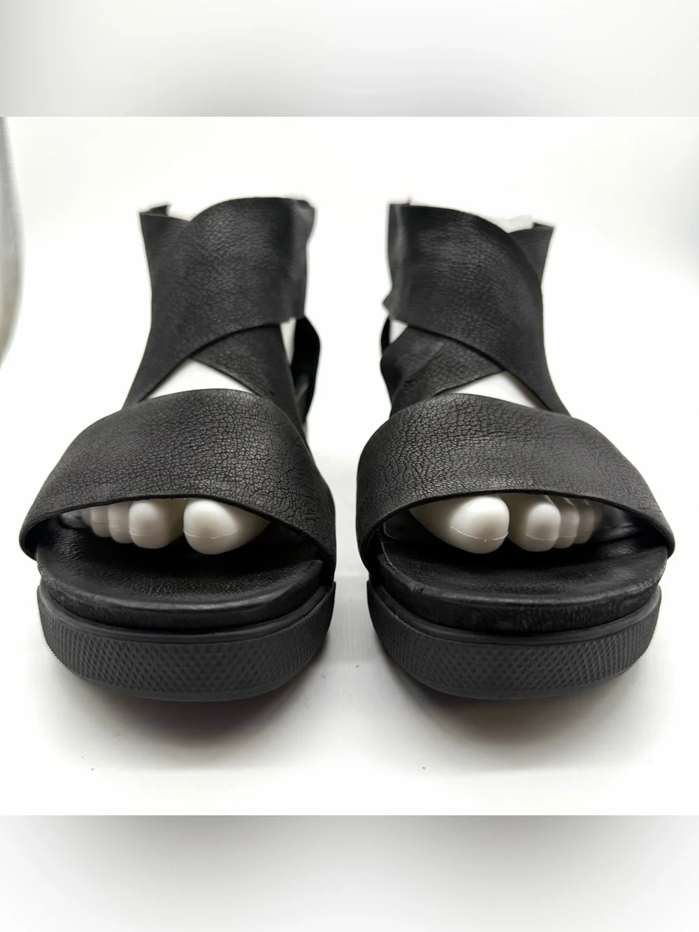 Eileen Fisher Womens Size 10 Sandals Sport Platform Cross Strap Rear Zip Black